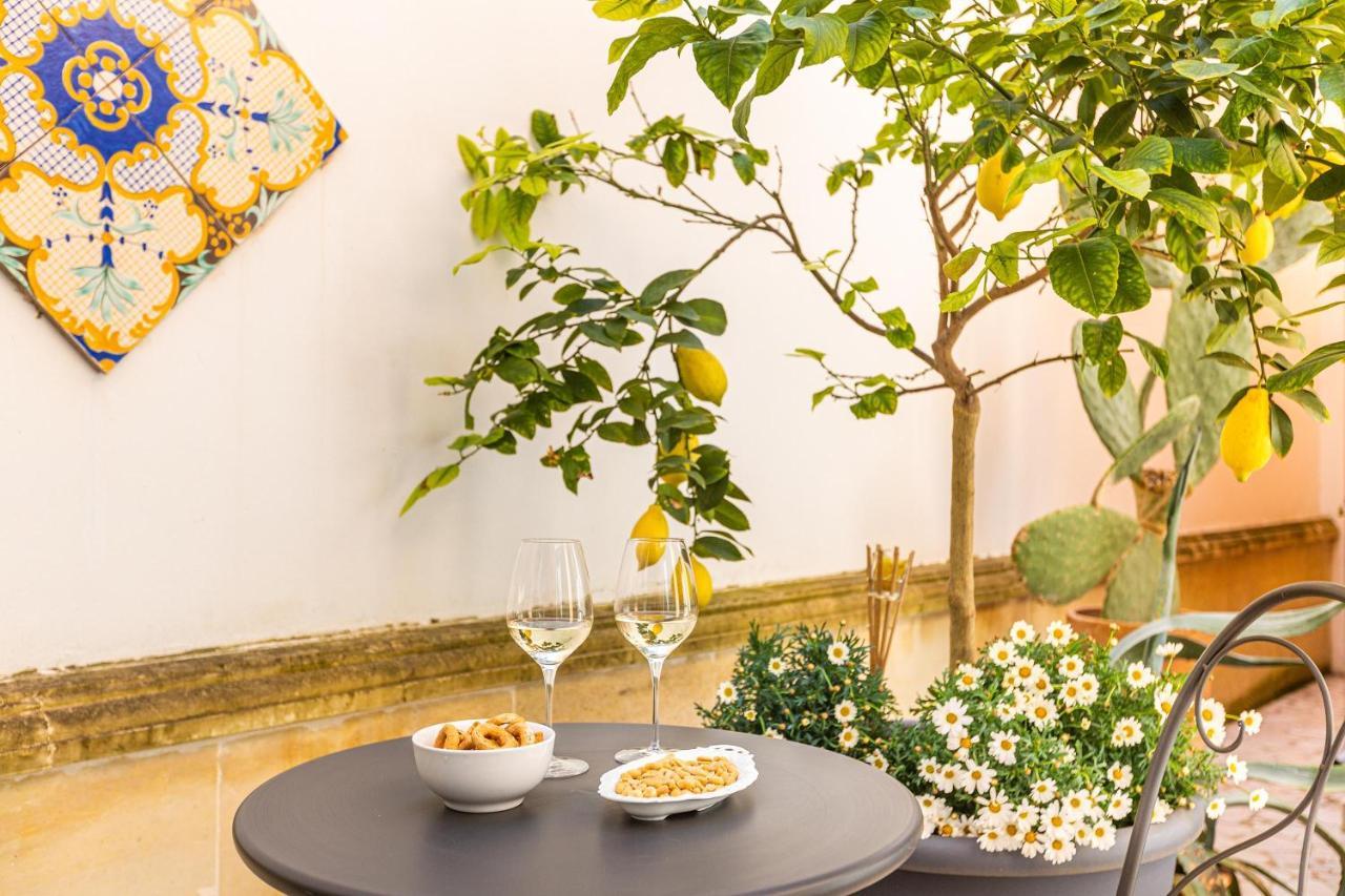 Dimora Le Tre Muse Guesthouse Lecce Luaran gambar