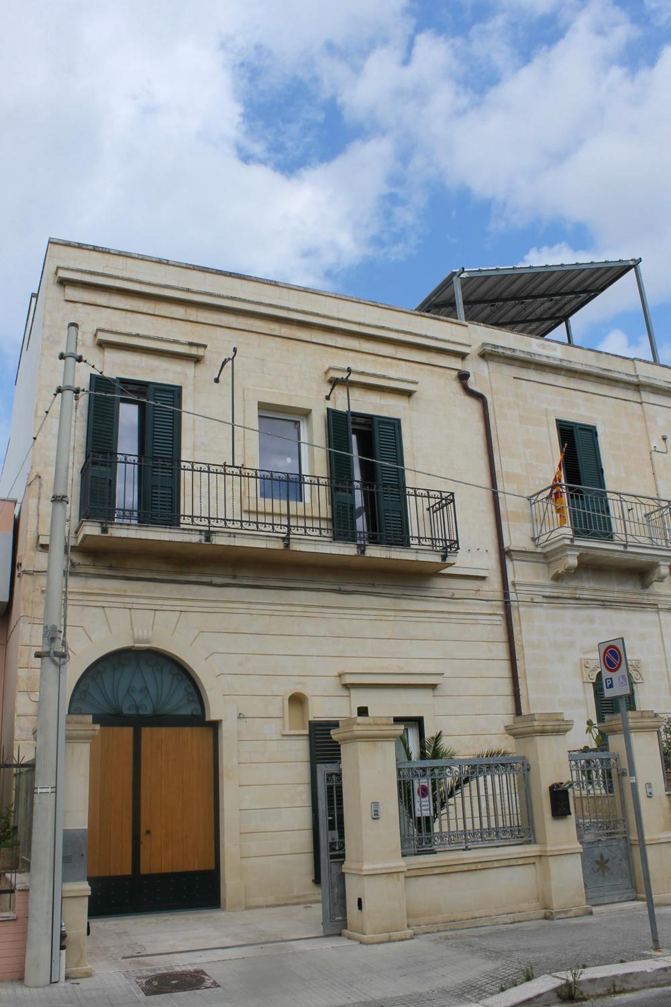 Dimora Le Tre Muse Guesthouse Lecce Luaran gambar