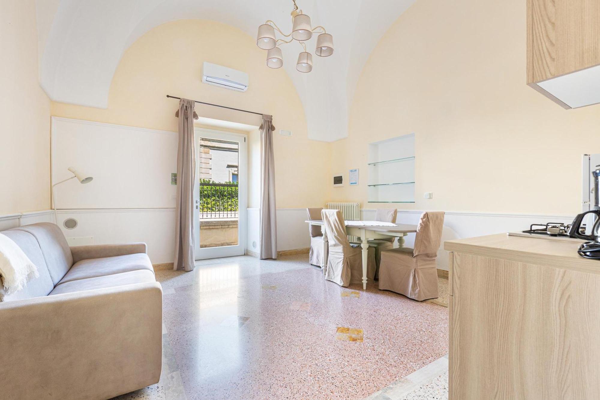 Dimora Le Tre Muse Guesthouse Lecce Luaran gambar